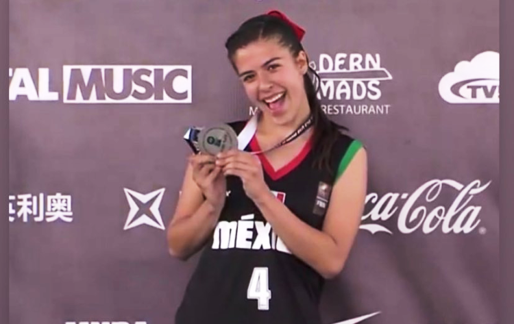 Karina Esquer basquetbol