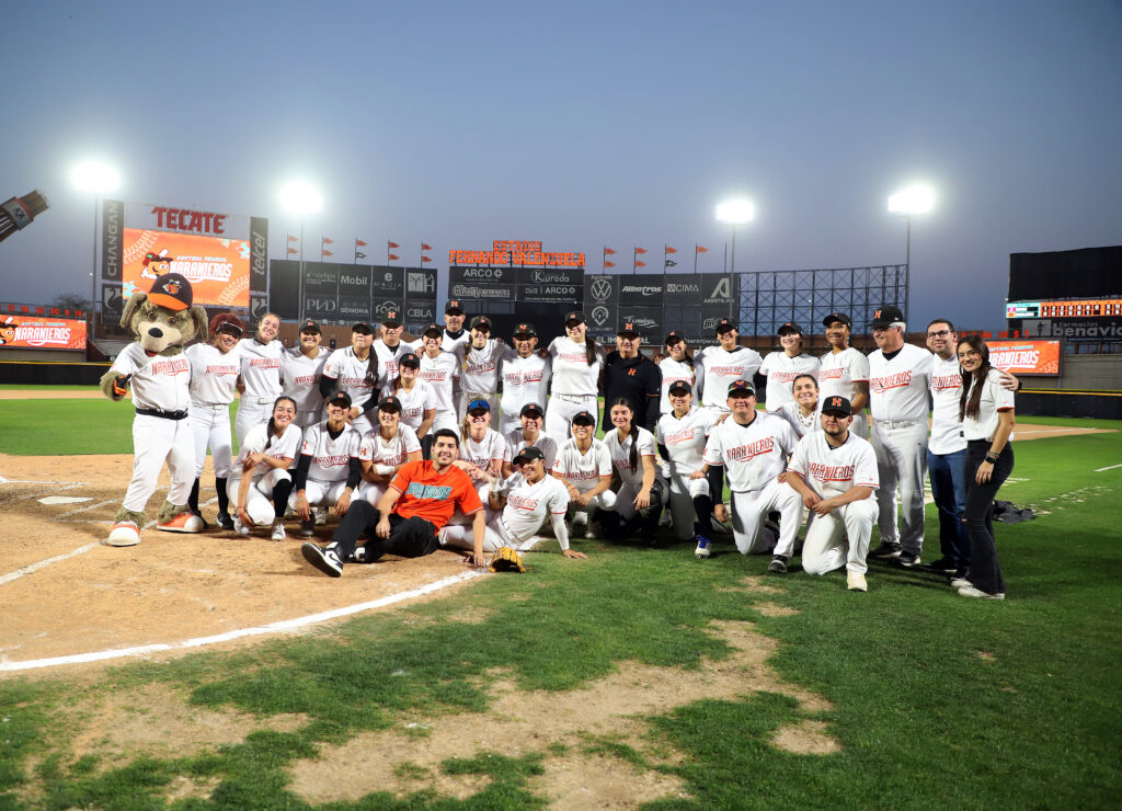 Naranjeros de Hermosillo softbol femenil