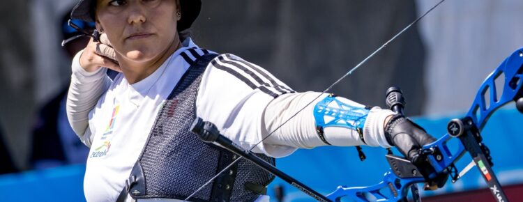 Alejandra Valencia Rosa María Tapia tiro con arco triatlón