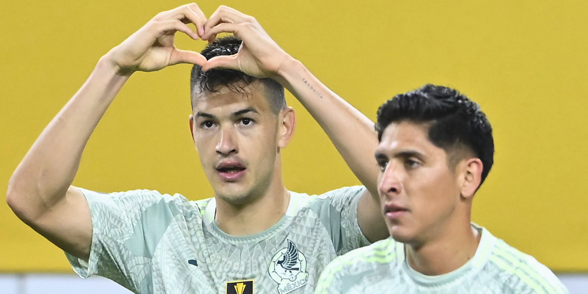 César Montes defensa sonorense