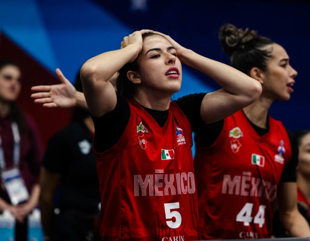 Karina Esquer basquetbol