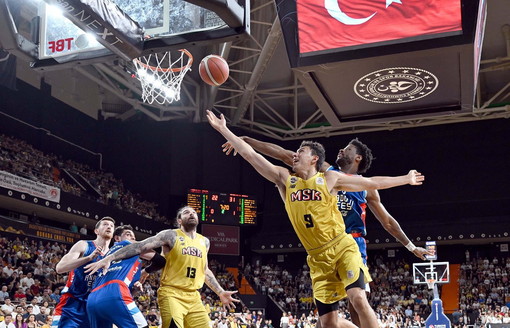 Francisco 'Paco' Cruz basquetbol
