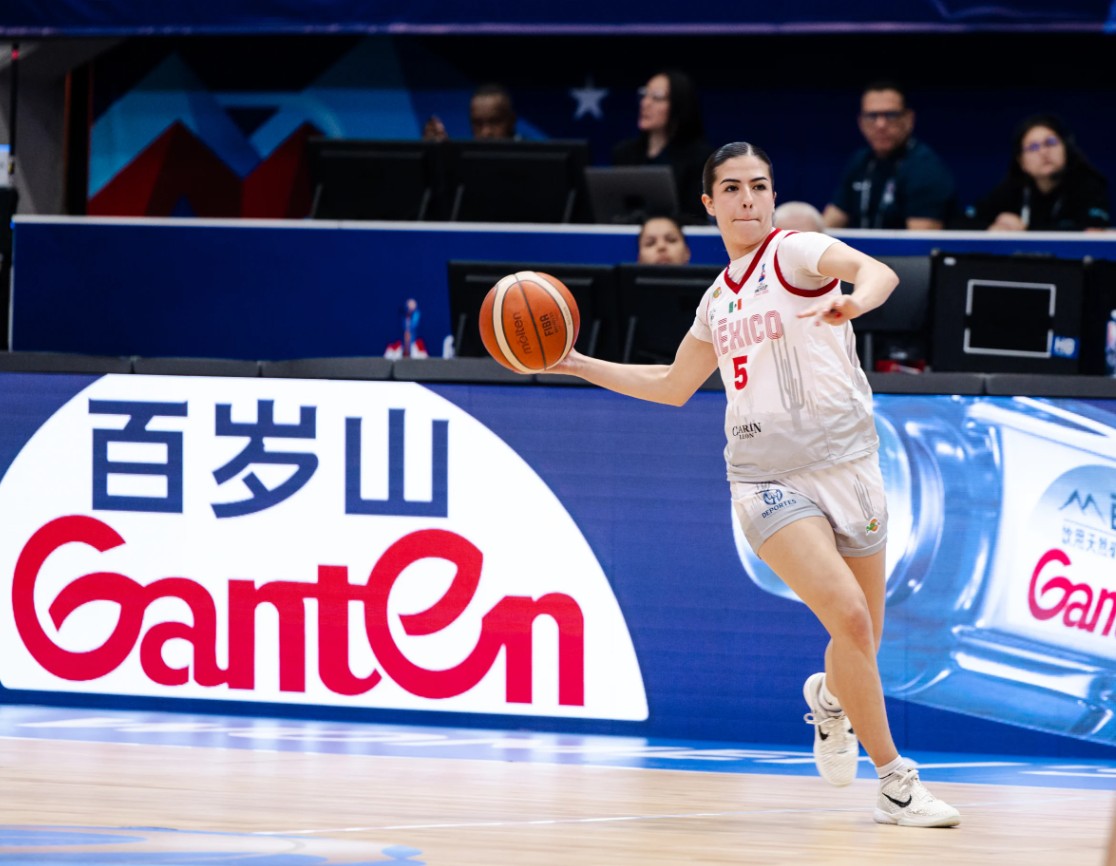 Karina Esquer basquetbol