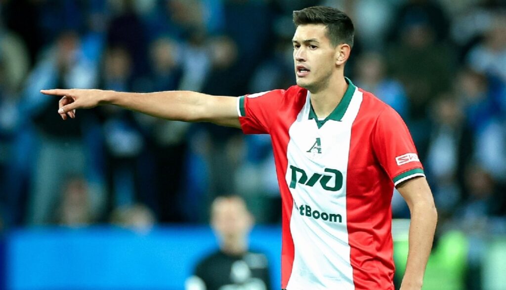 César Montes futbol