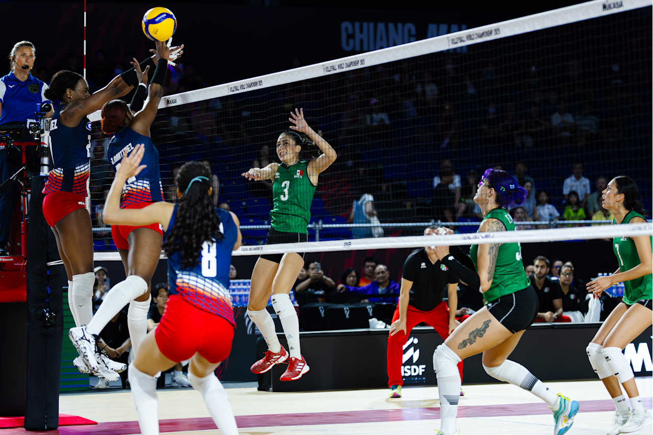 Argentina Ung Karina Flores voleibol