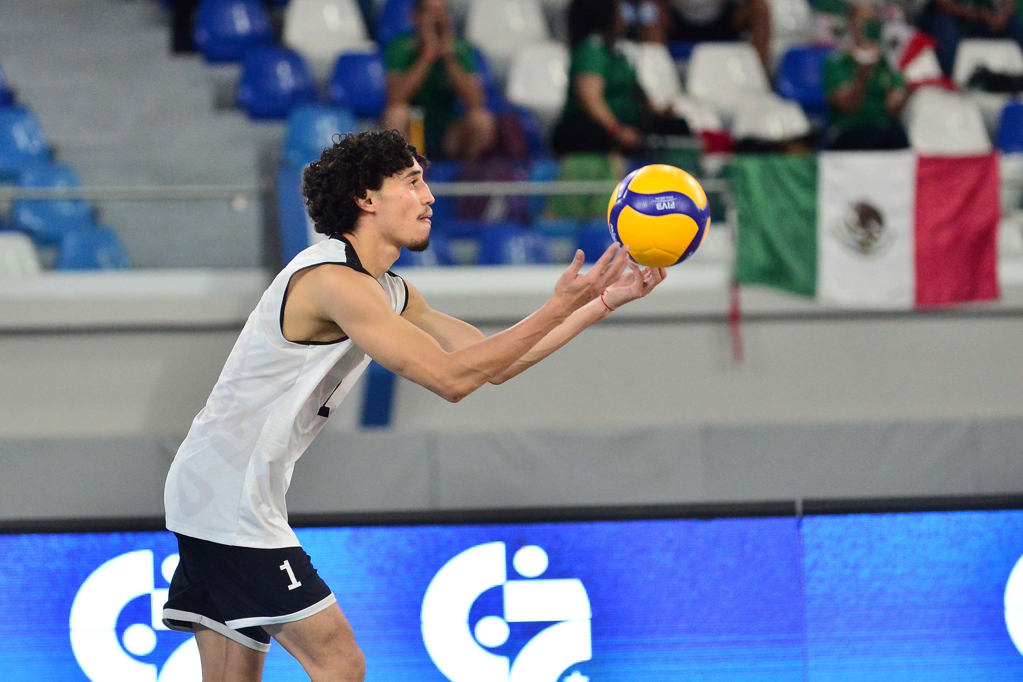 Bryan Vásquez voleibol